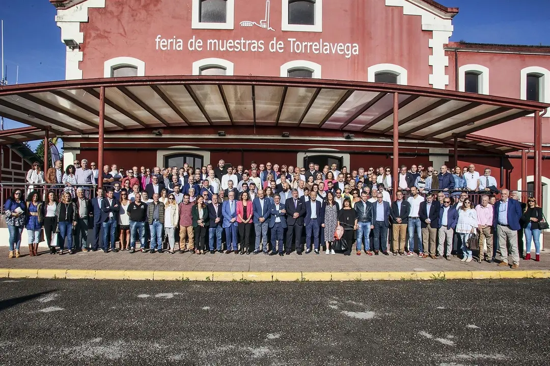 Cargos y n&uacute;meros 1 del PRC en La Lechera