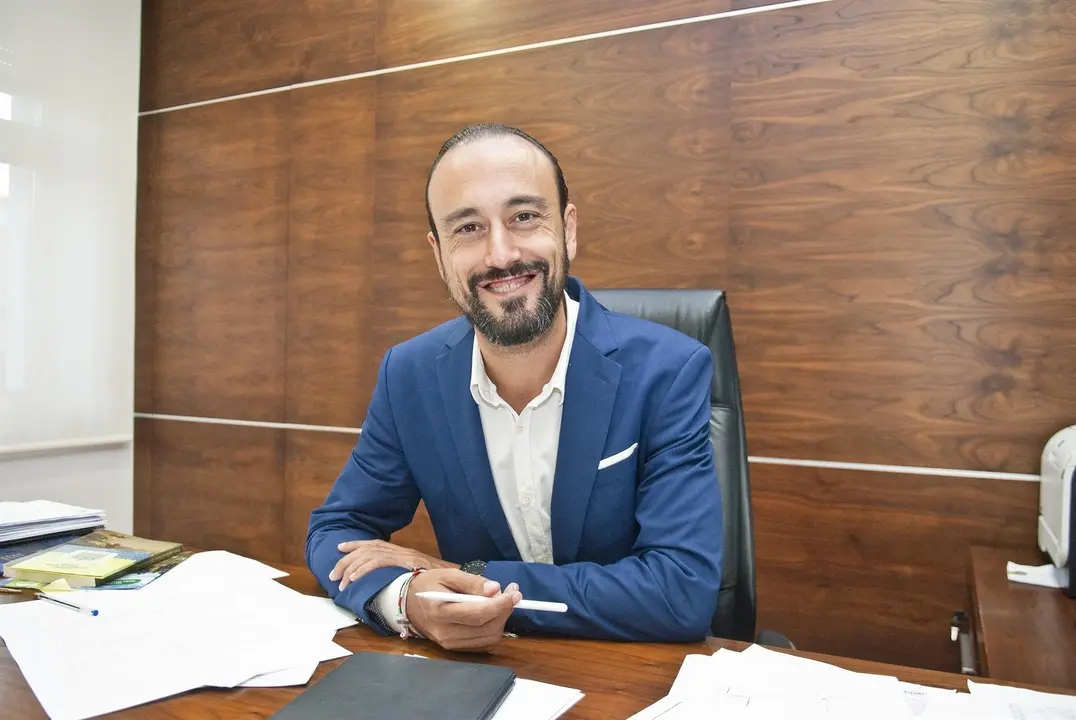 El alcalde de Torrelavega, Javier L&oacute;pez Estrada