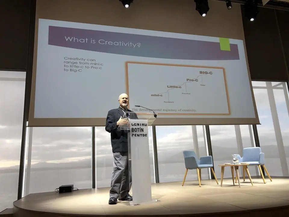 El presidente de la Asociaci&oacute;n Americana de Creatividad y profesor de la Universidad de Connecticut, James Kaufman, en la inauguraci&oacute;n del Encuentro Internacional en el Centro Bot&iacute;n