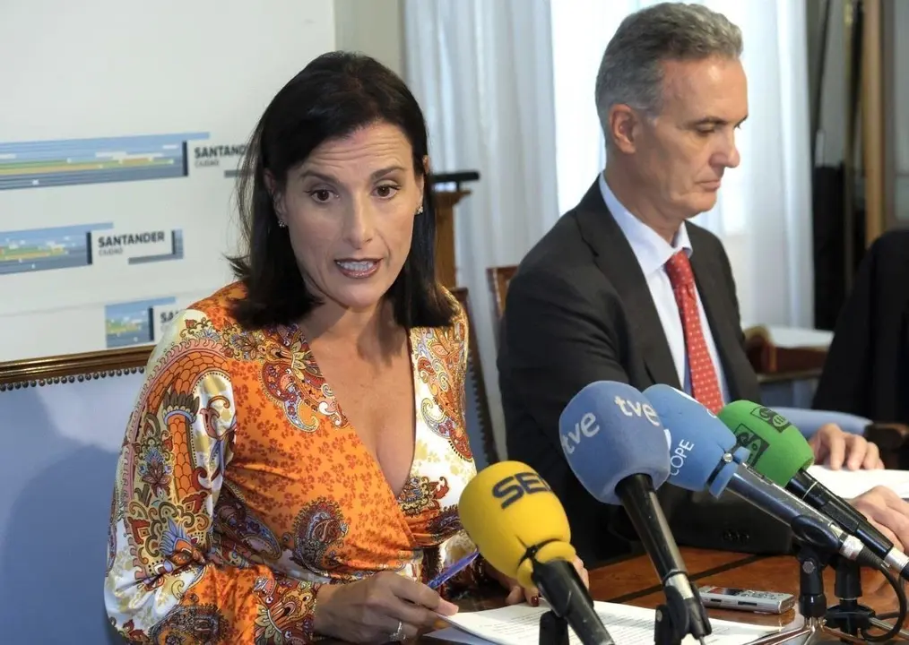 La alcaldesa en rueda de prensa