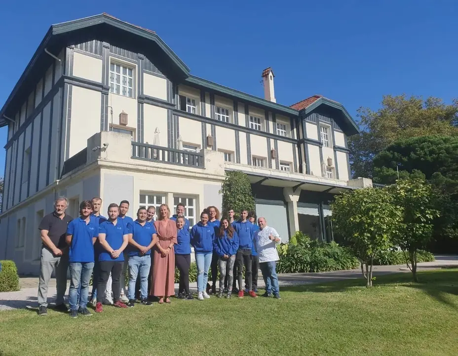 Alumnos escuela hosteler&iacute;a Las Carolinas