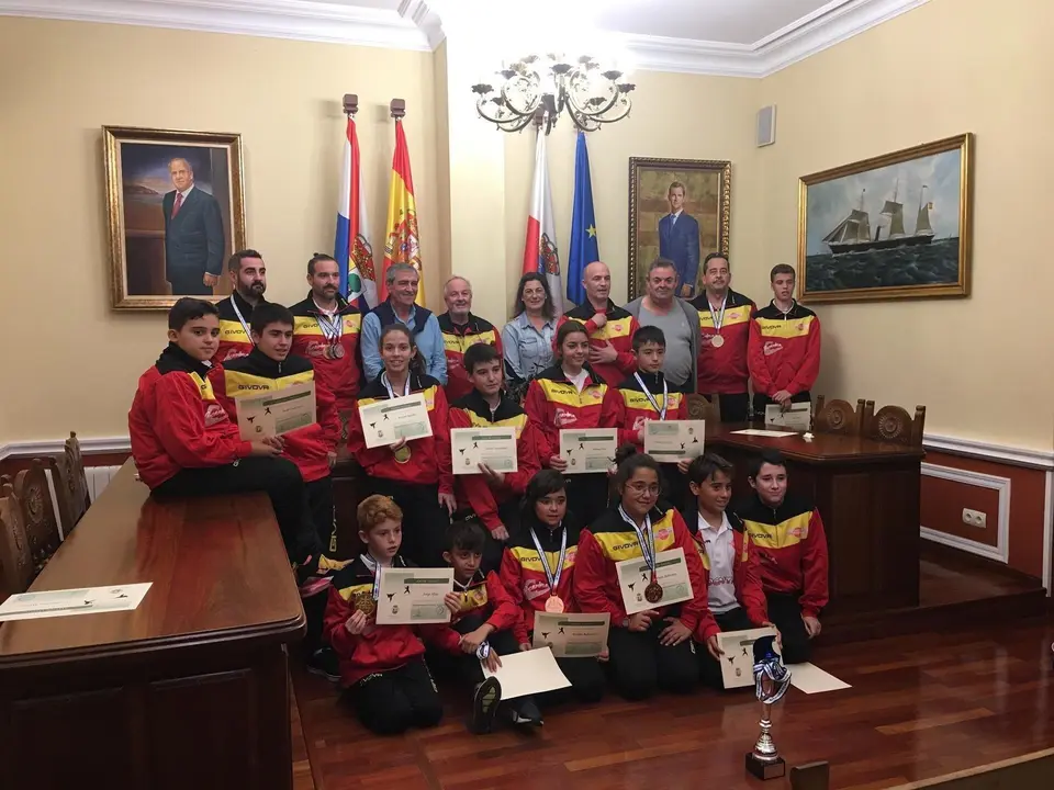 Recepci&oacute;n a karatecas en el Ayuntamiento