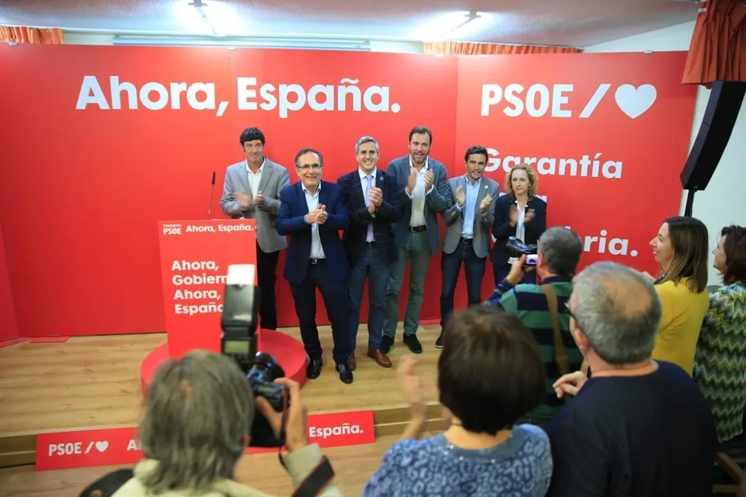 Acto p&uacute;blico del PSOE en Torrelavega