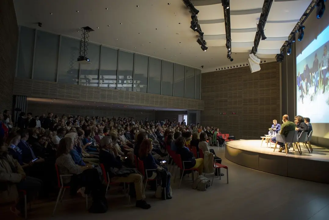 Centro Bot&iacute;n sala