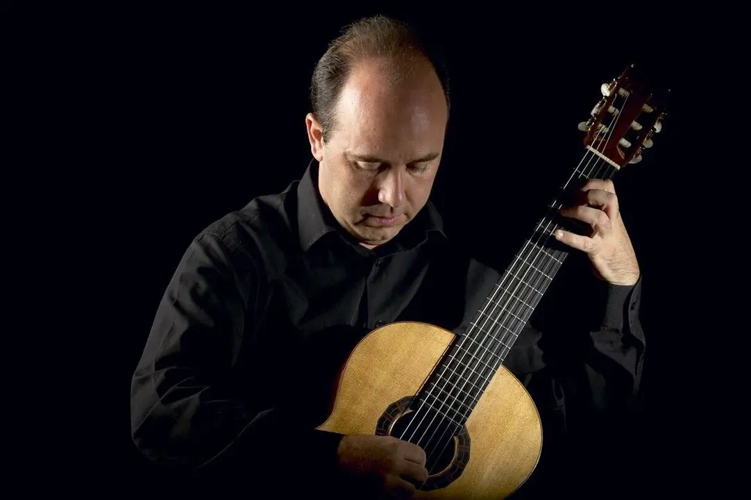 El guitarrista Miguel Tr&aacute;paga