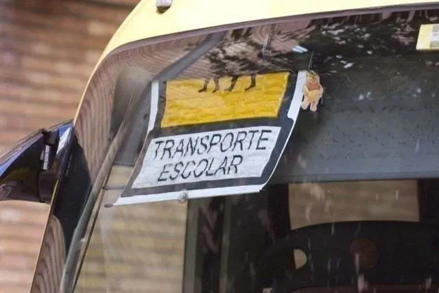 Autob&uacute;s escolar