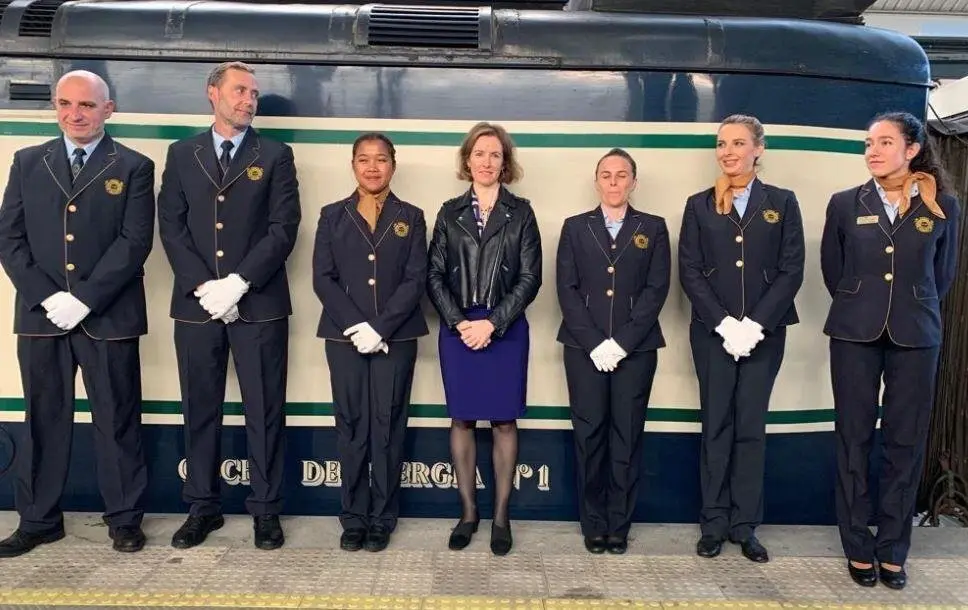 Consejera de Turismo Sonia P&eacute;rez recibe al tren Costa Verde Express en Bilbao