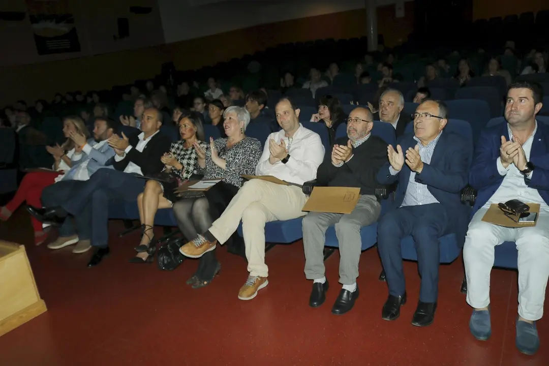 I Encuentro Estatal de asociaciones y colectivos que luchan contra el acoso escolar celebrado en Torrelavega