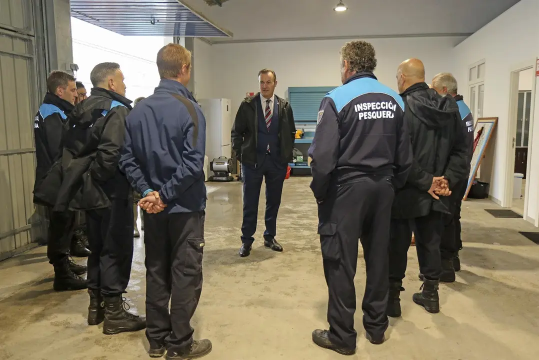 El consejero de Desarrollo Rural, Ganader&iacute;a, Pesca, Alimentaci&oacute;n y Medio Ambiente, Guillermo Blanco, visita las nuevas instalaciones de los inspectores de pesca en Muriedas (Camargo)