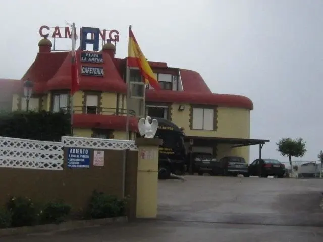 Camping En Cantabria (La Arena) Isla