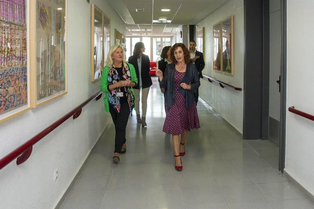 Ana Bel&eacute;n Alvarez visita el CAD de Sierrallana