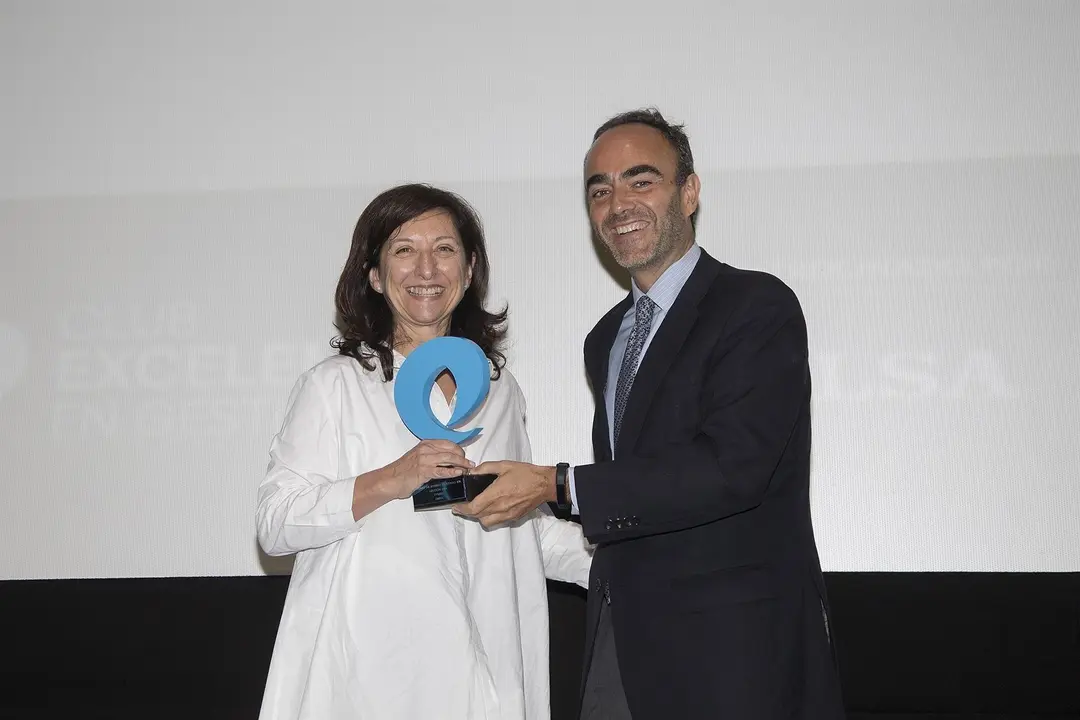 Entrega a Amica del premio del Club de Excelencia en Gesti&oacute;n