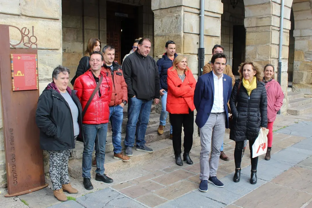 Visita de Pedro Casares a Reinosa