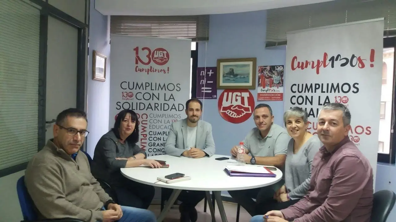 Reuni&oacute;n de Unidas Podemos y UGT