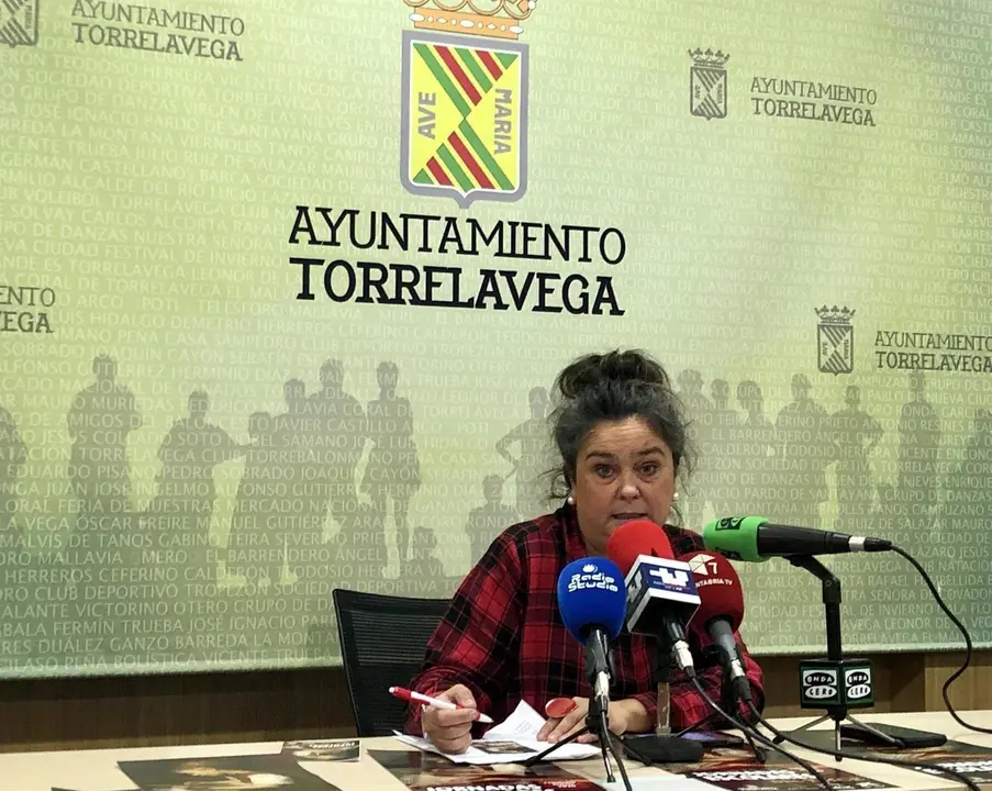 La  concejala de Cultura de Torrelavega, Esther V&eacute;lez
