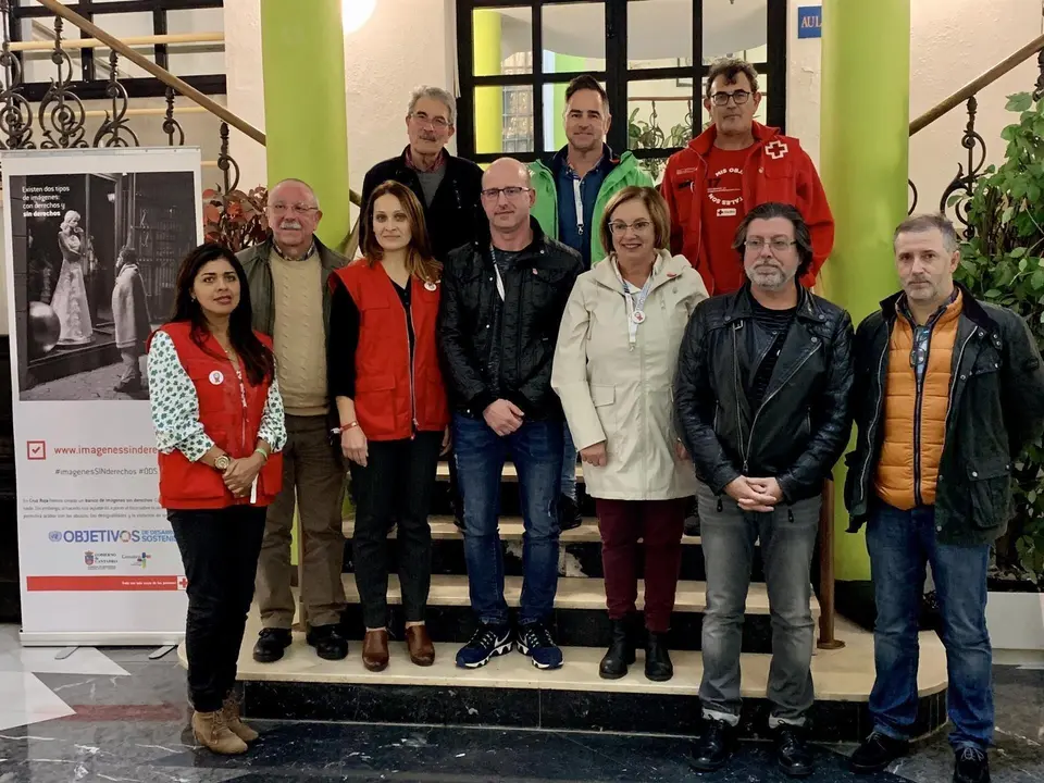 Cruz Roja inaugura en Laredo la exposici&oacute;n 'Im&aacute;genes sin derechos'