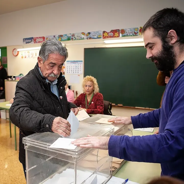 D22077D7-ECF0-401A-83FA-AA58BDCF8D7A