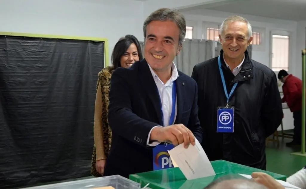 El candidato al Congreso por el PP, Diego Movell&aacute;n