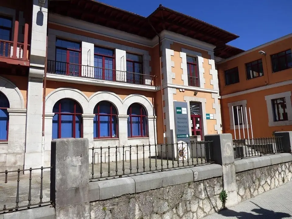 Centro asociado de la UNED en Santander