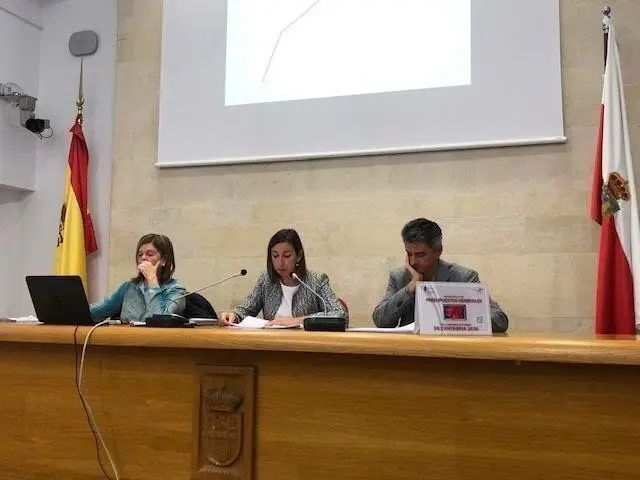 La consejera de Econom&iacute;a y Hacienda, Mar&iacute;a S&aacute;nchez, presenta los presupuestos de 2020 en el Parlamento