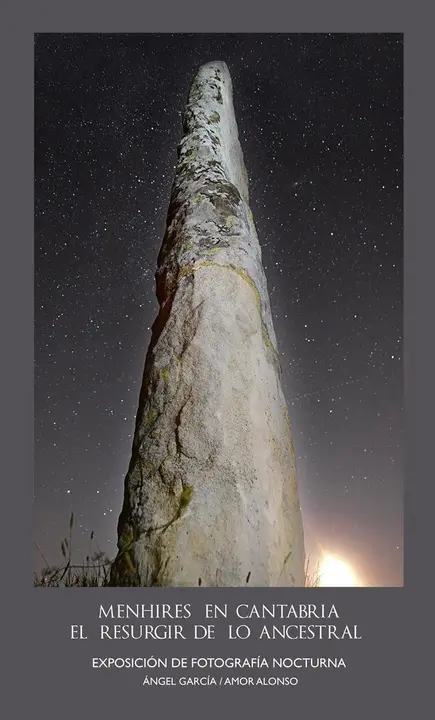 Cartel de la exposici&oacute;n 'Menhires en Cantabria'