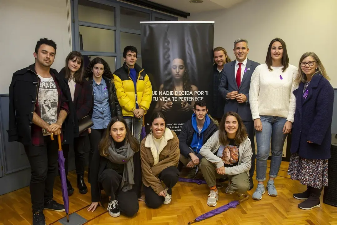 El vicepresidente, Pablo Zuloaga, en presentaci&oacute;n campa&ntilde;a contra violencia machista