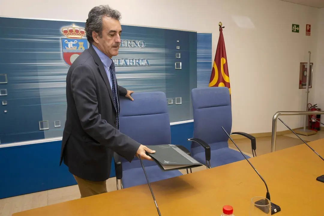 El consejero de Innovaci&oacute;n, Industria, Transporte y Comercio, Francisco Mart&iacute;n, presenta el presupuesto de su departamento para 2020