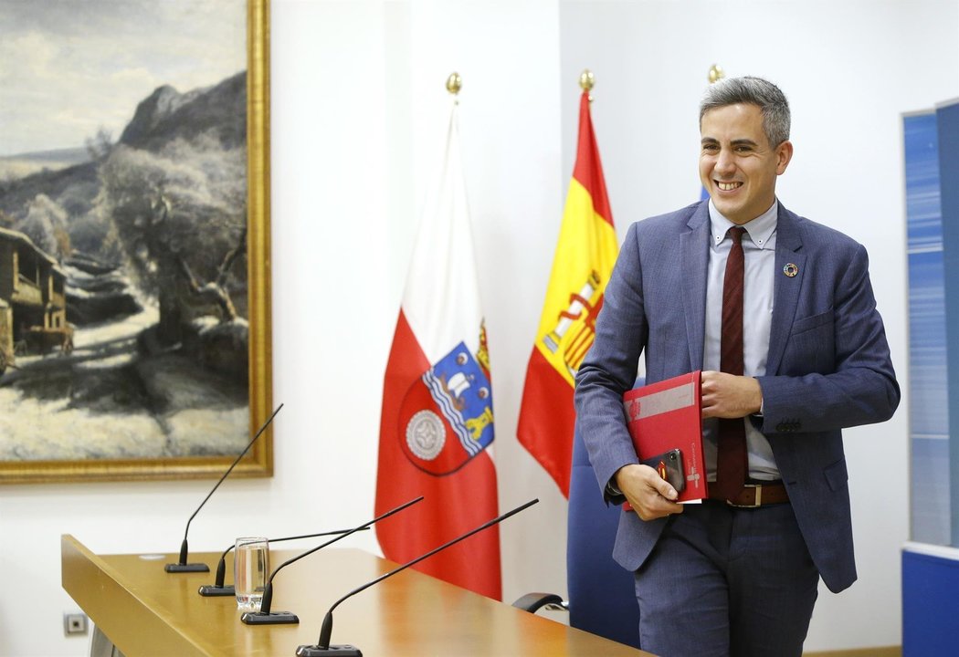 Pablo Zuloaga, vicepresidente y portavoz del Gobierno de Cantabria en rueda de prensa para informar de los acuerdos del Consejo de Gobierno