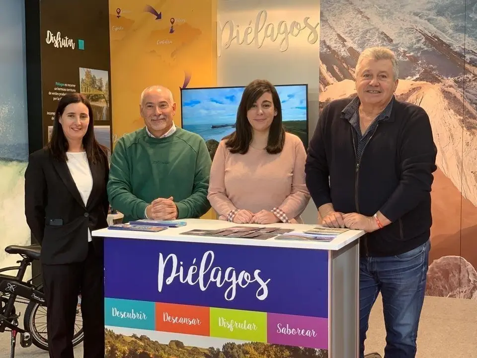 Representantes de Pi&eacute;lagos en la Fiera Intur de Valladolid