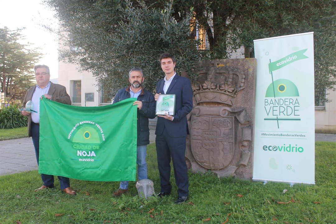 Noja recibe la bandera verde de Ecovidrio