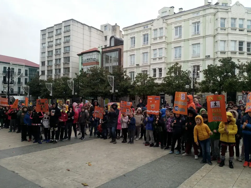 Acto homenaje v&iacute;ctimas accidentes de tr&aacute;fico Torrelavega