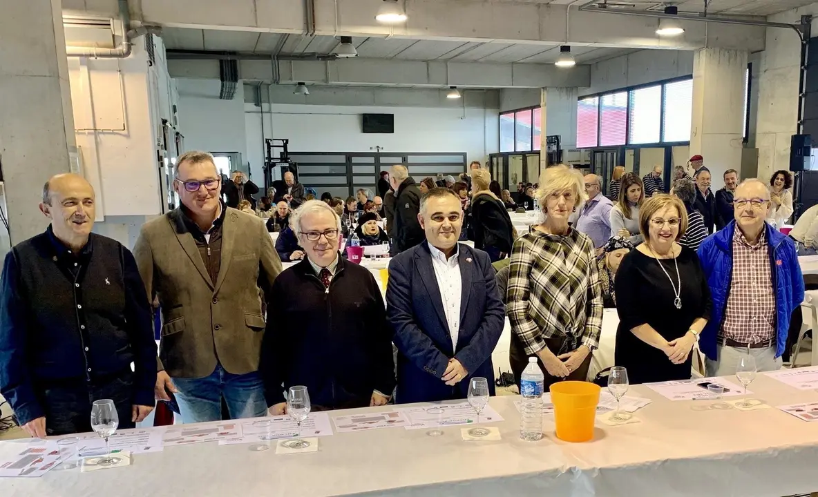 Cata 'Vinos-Anchoas' del programa 'Territorio Anchoa 2019', que se ha celebrado en la Cofrad&iacute;a de Pescadores de Laredo