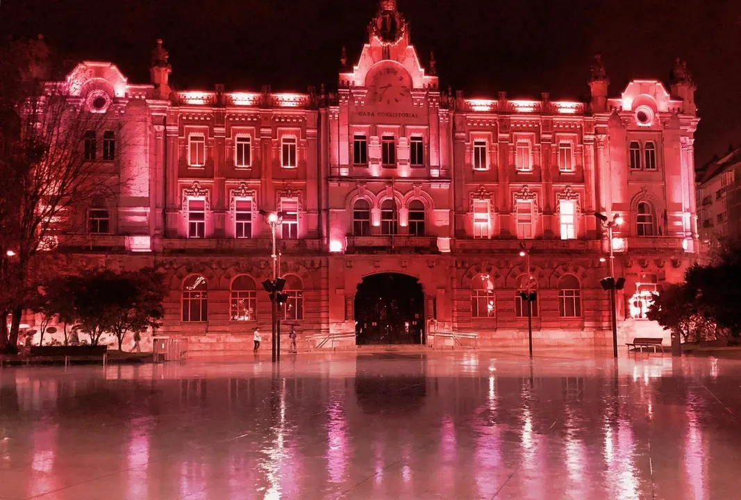 Nota Y Foto Previa Iluminaci&oacute;n Fachada Ayuntamiento D&iacute;a Mundial Del Sida