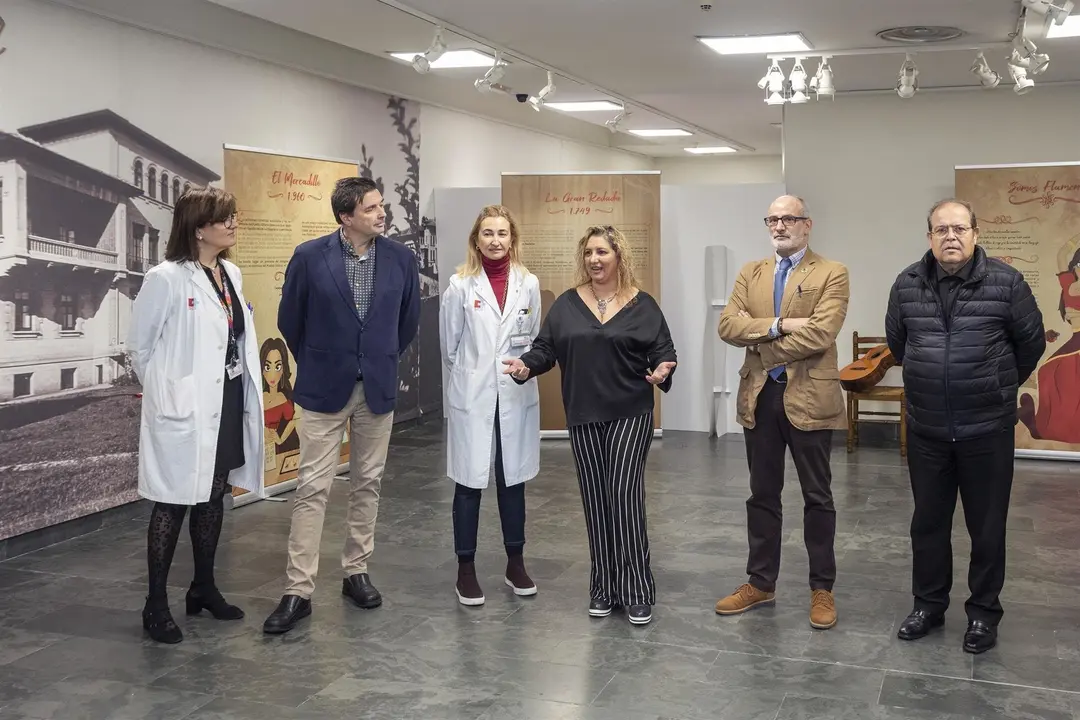 El consejero de Sanidad, Miguel Rodr&iacute;guez, inaugura la exposici&oacute;n &lsquo;La Princesa Chaborri&rsquo; sobre la historia y cultura del pueblo gitano.