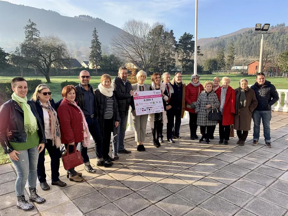 La consejera de Educaci&oacute;n, Formaci&oacute;n Profesional y Turismo, Marina Lomb&oacute;, ha participado en el acto de entrega de esos fondos