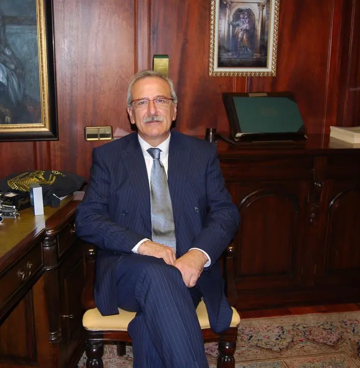 Mart&iacute;n Vega Uribarri, reelegido decano y presidente de los Ingenieros Industriales de Cantabria