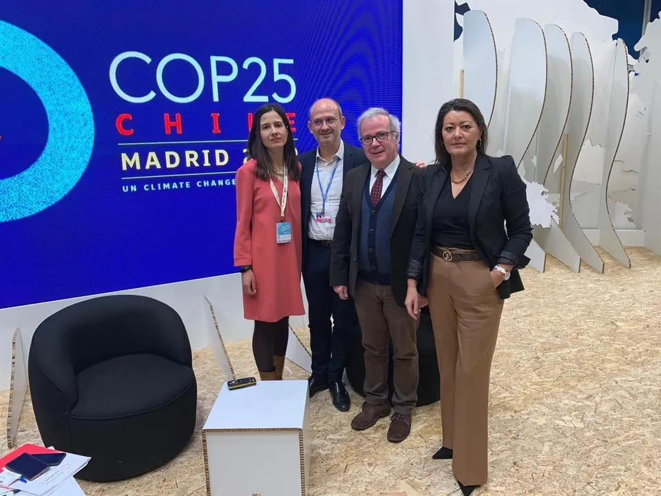 De izquierda a derecha, Beatriz Robles, Jos&eacute; Miguel Herrera, Fernando Mier, de la ODECA, y Carmen Cobi&aacute;n.