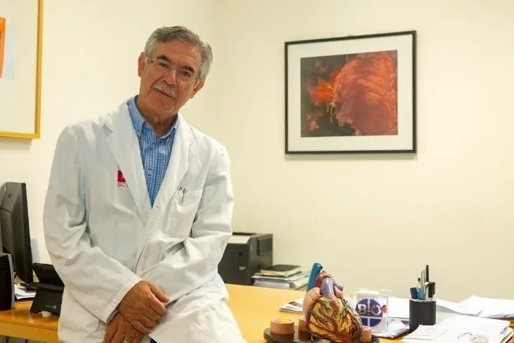 El doctor Javier Zueco, jefe del Servicio de Cardiolog&iacute;a de Valdecilla