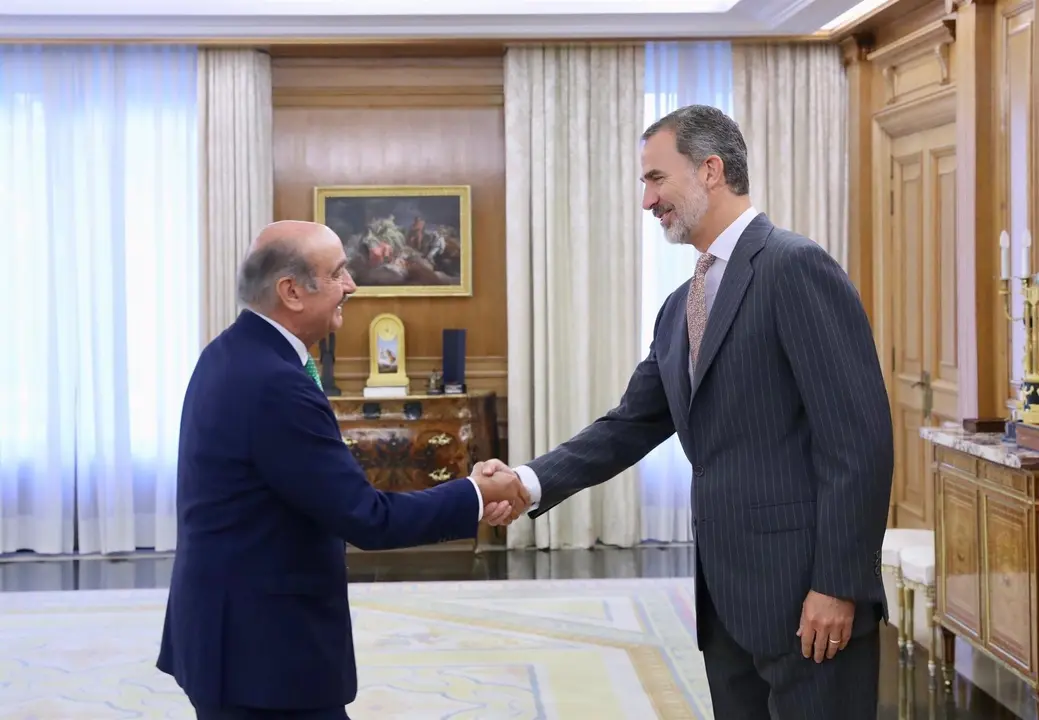 Jos&eacute; Mar&iacute;a Maz&oacute;n con Felipe VI