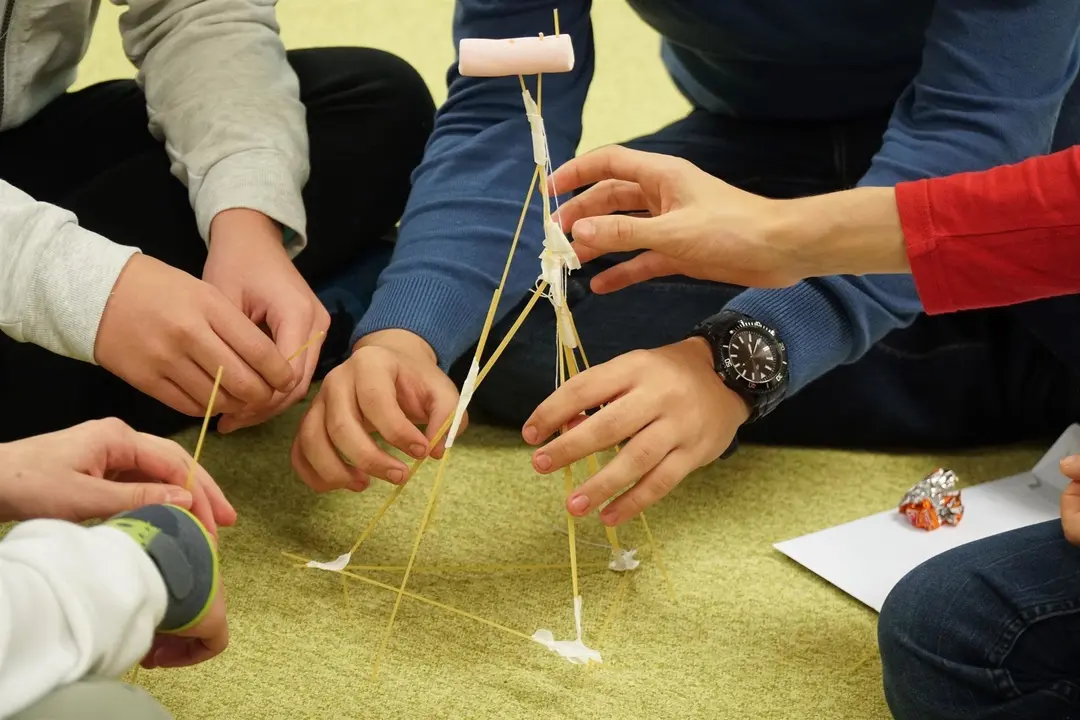 Programa de mentor&iacute;as 'Ament&uacute;rate'