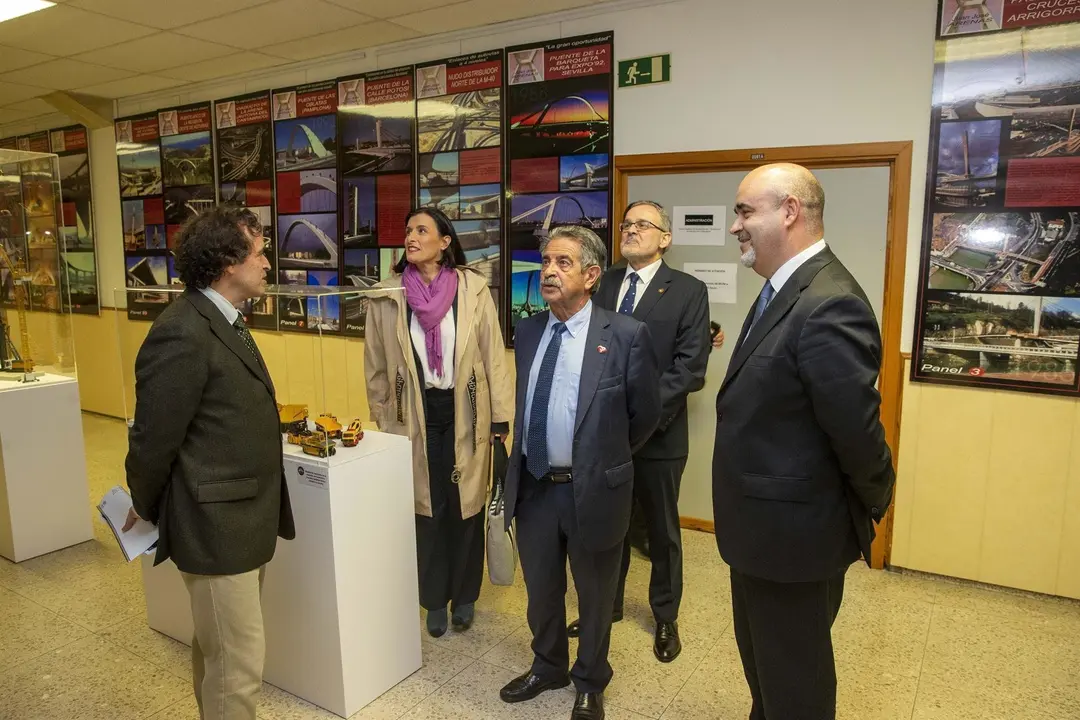 INAUGURACI&Oacute;N CATEDRA JUAN JOSE ARENAS