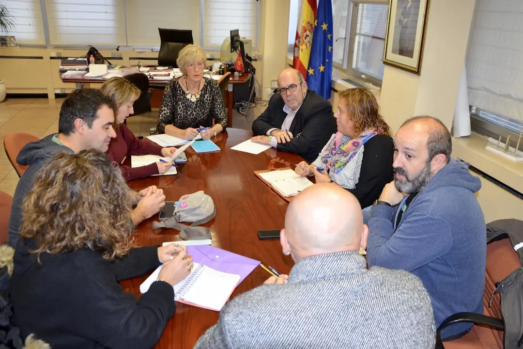 Lomb&oacute;, con FAPA y Concapa