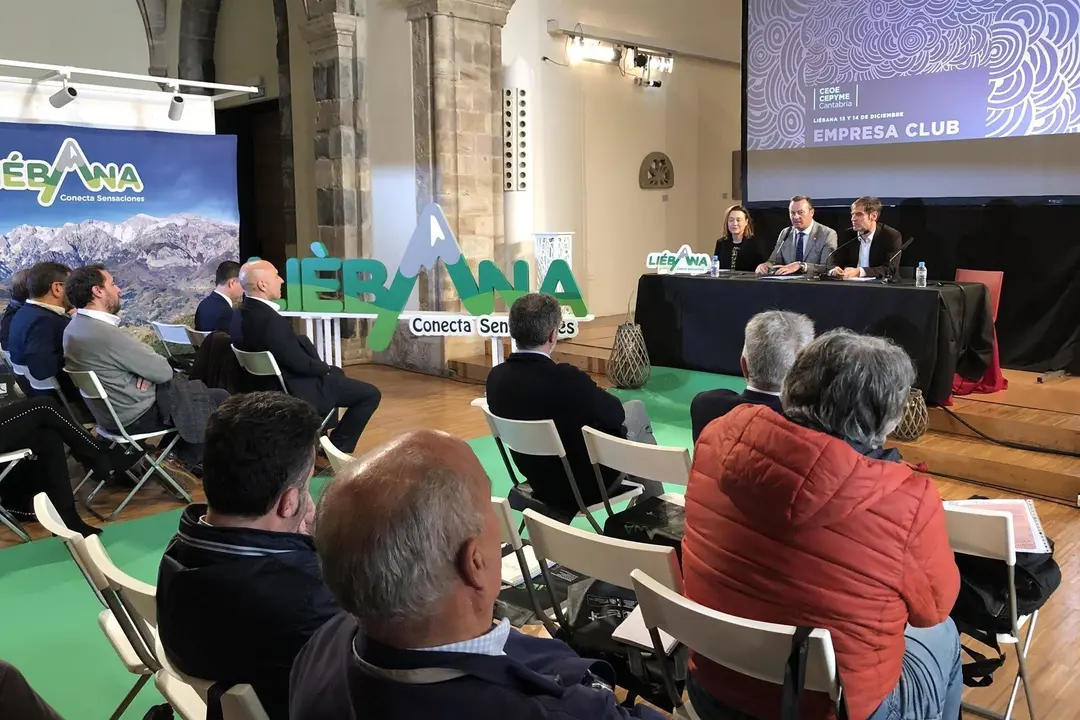 Guillermo Blanco clausura la jornada 'Empresa y futuro del medio rural', organizada por CEOE-CEPYME en el Centro de Estudios Lebaniegos de Potes