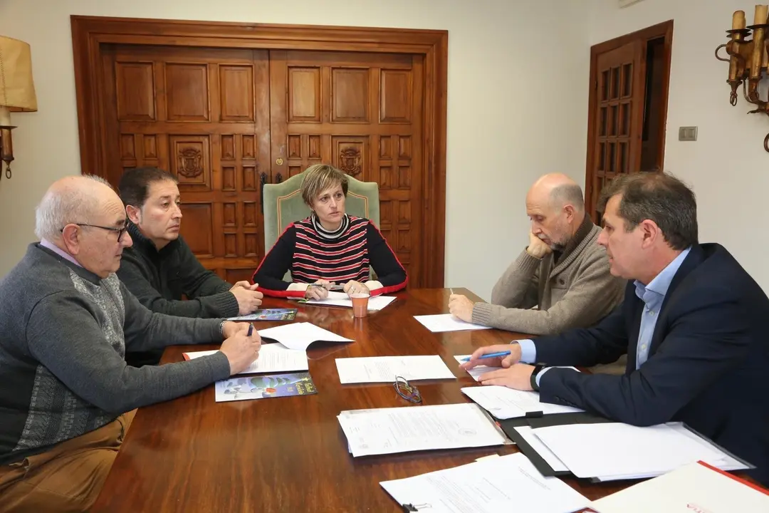 Nota Y Foto: Reuni&oacute;n Fundaci&oacute;n Obra P&iacute;a Juan De Herrera