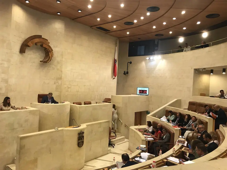 Pleno del Parlamento de Cantabria