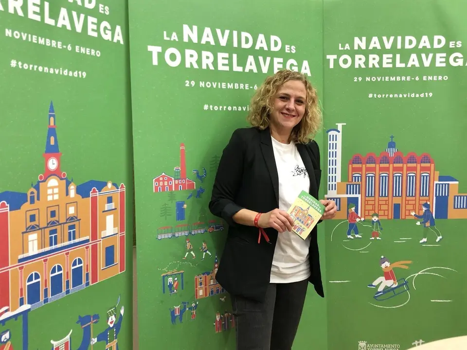 La concejala de Festejos de Torrelavega, Patricia Portilla, presenta la programaci&oacute;n de Navidad