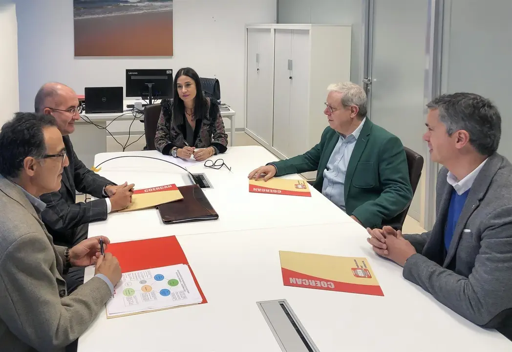 Reuni&oacute;n entre la Direcci&oacute;n General de Comercio y COERCAN