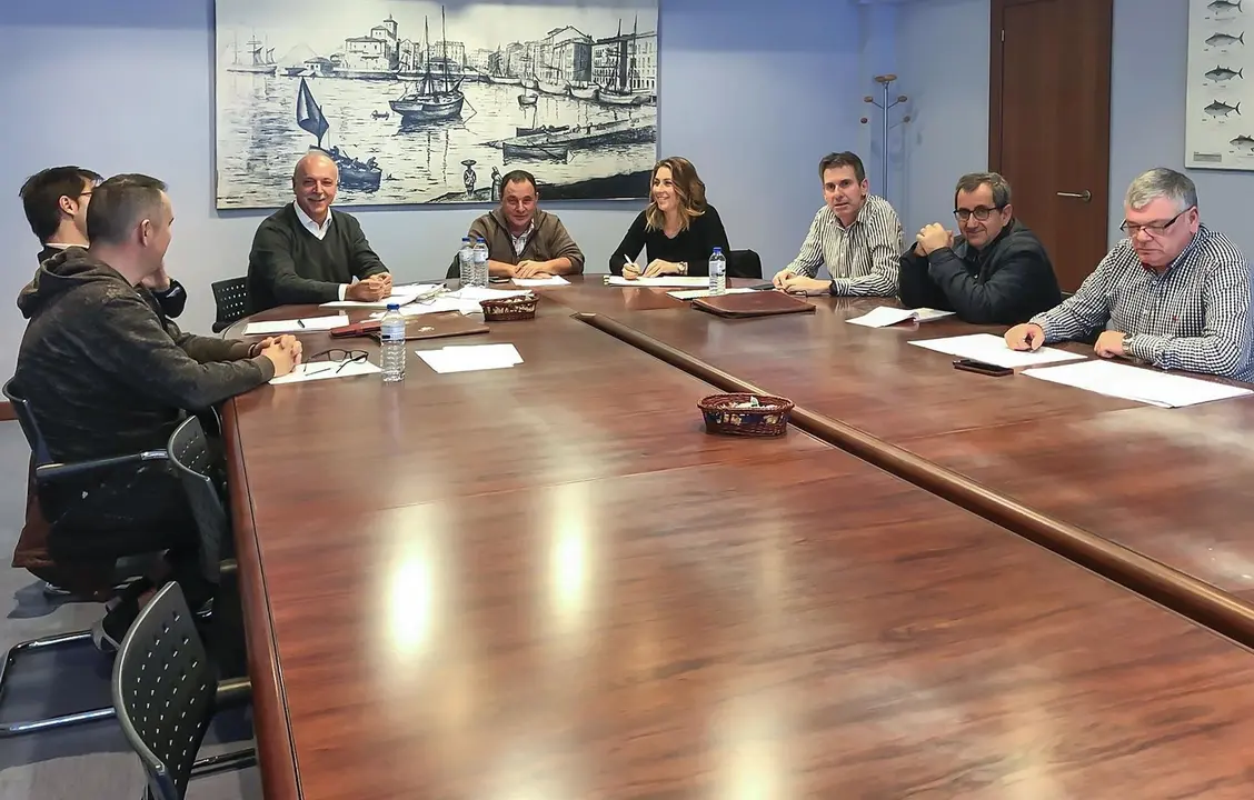 Reuni&oacute;n sobre pesca