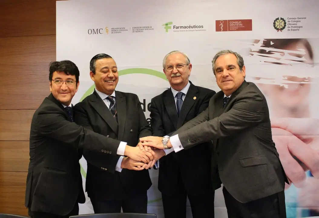 De izda. A dcha.: Jos&eacute; Garc&iacute;a Mostazo, &Oacute;scar Castro Reino, Dr. Seraf&iacute;n Romero Ag&uuml;it y Jes&uacute;s Aguilar Santamar&iacute;a.