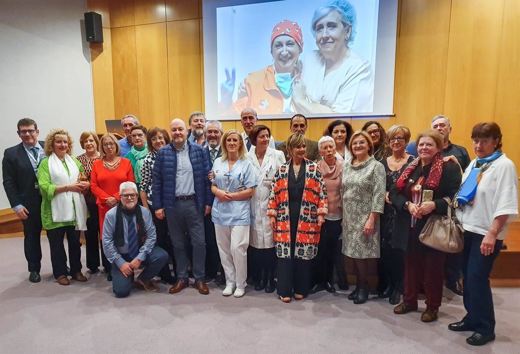 El Hospital de Sierrallana homenajea a los 22 profesionales jubilados en 2019